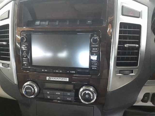 Mitsubishi PAJERO 2018 8324693-12