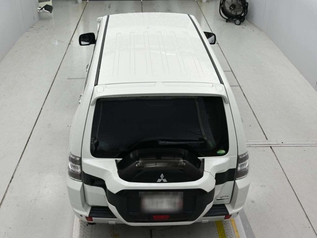Mitsubishi PAJERO 2018 8324693-8
