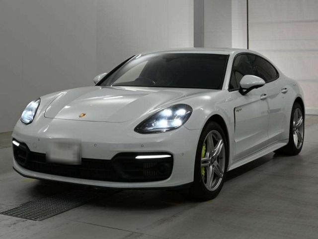 Porsche PANAMERA 2022 8333830-0