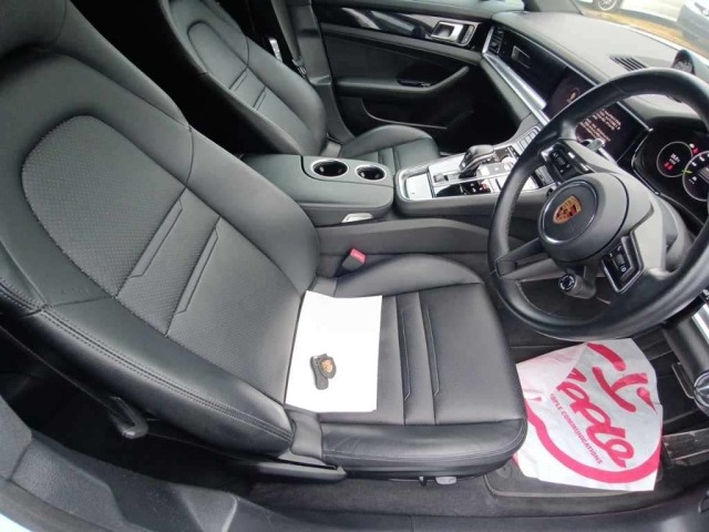 Porsche PANAMERA 2022 8333830-10