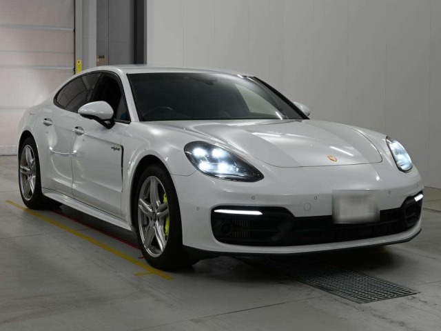 Porsche PANAMERA 2022 8333830-5