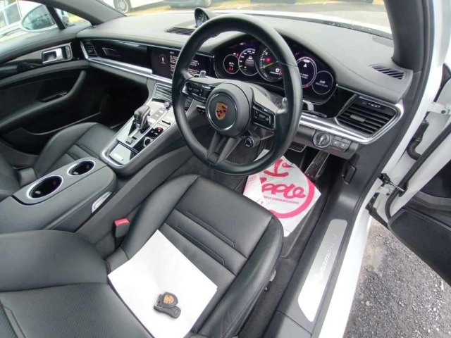 Porsche PANAMERA 2022 8333830-9