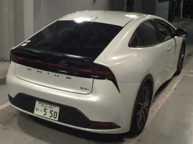 Toyota PRIUS 2023 8339758-5