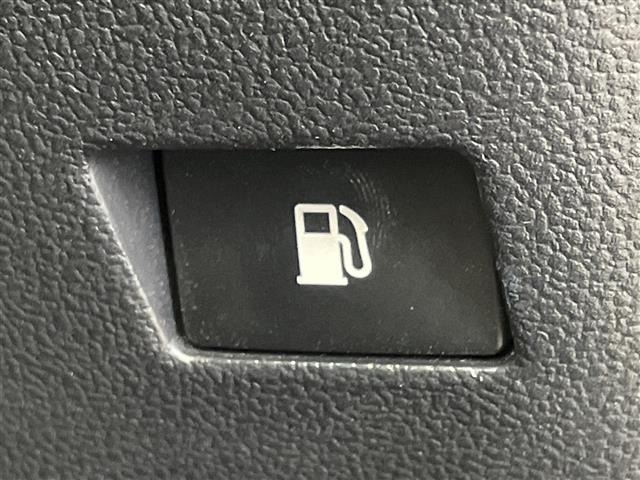 Toyota PRIUS 2021 8339792-2