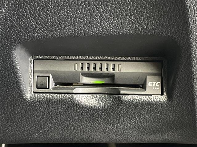 Toyota PRIUS 2021 8339792-8
