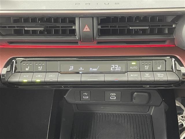 Toyota PRIUS 2023 8339810-12