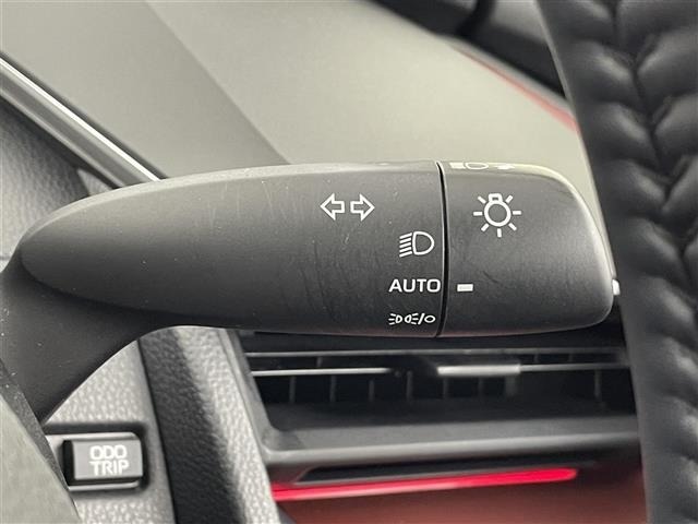 Toyota PRIUS 2023 8339810-9
