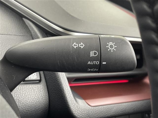 Toyota PRIUS 2023 8339826-10