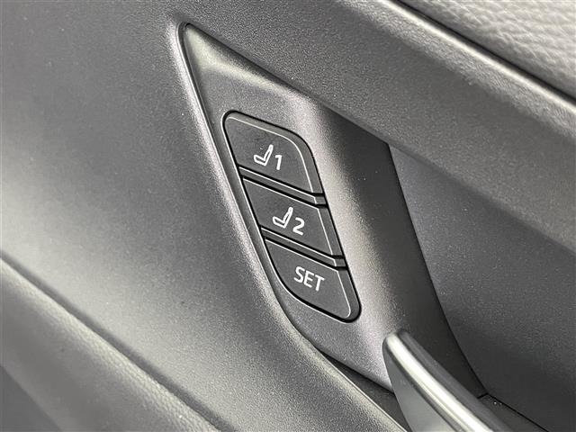 Toyota PRIUS 2023 8339826-6