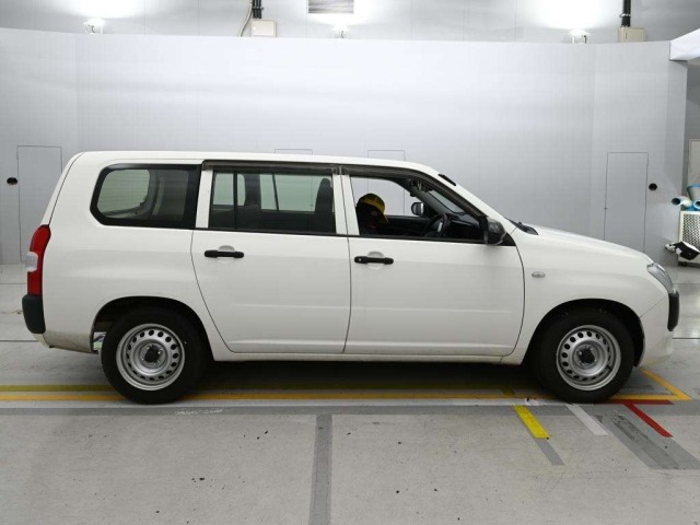 Toyota PROBOX VAN 2020 8339100-3