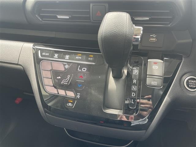 Nissan ROOX 2022 8334100-7