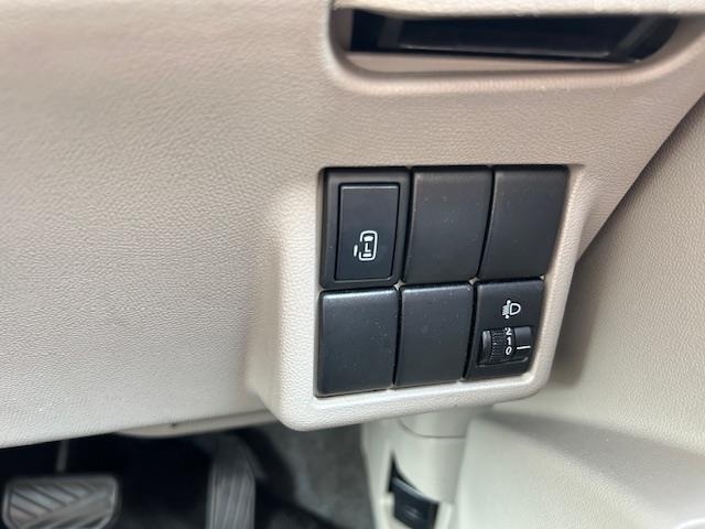 Nissan ROOX 2012 8334128-11