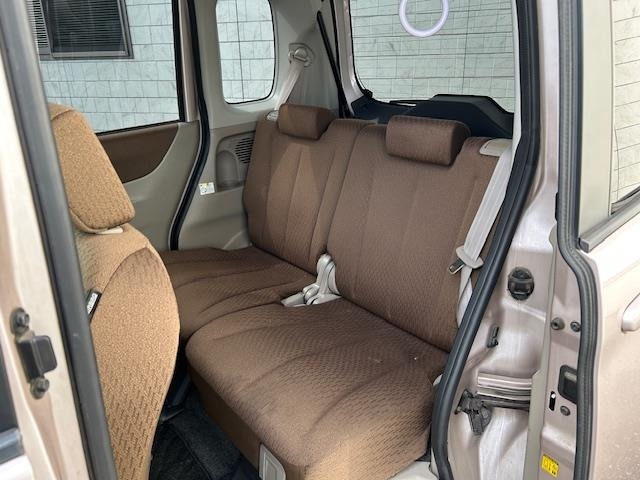 Nissan ROOX 2012 8334128-4