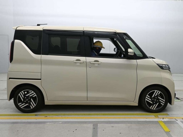 Nissan ROOX 2023 8334129-3