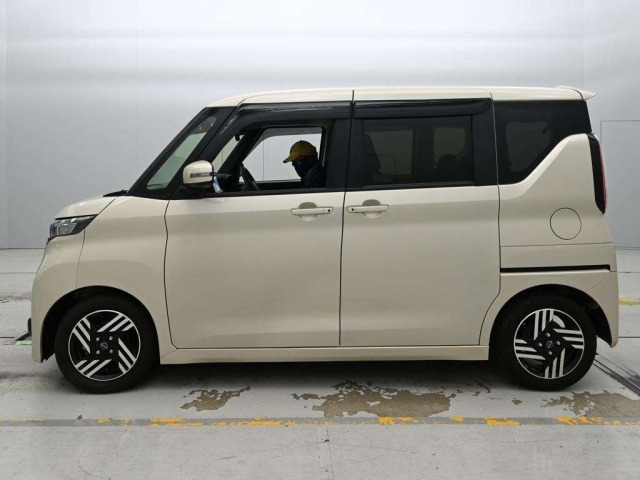 Nissan ROOX 2023 8334129-4
