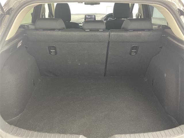 Mazda AXELA 2017 8347870-3