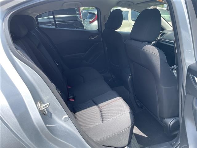 Mazda AXELA 2018 8347877-4