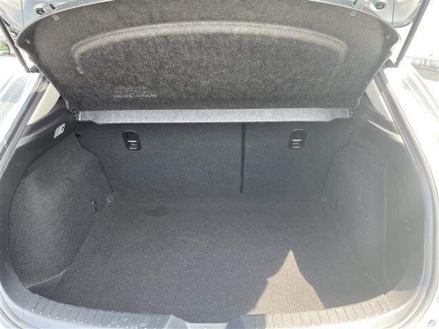 Mazda AXELA 2018 8347877-6