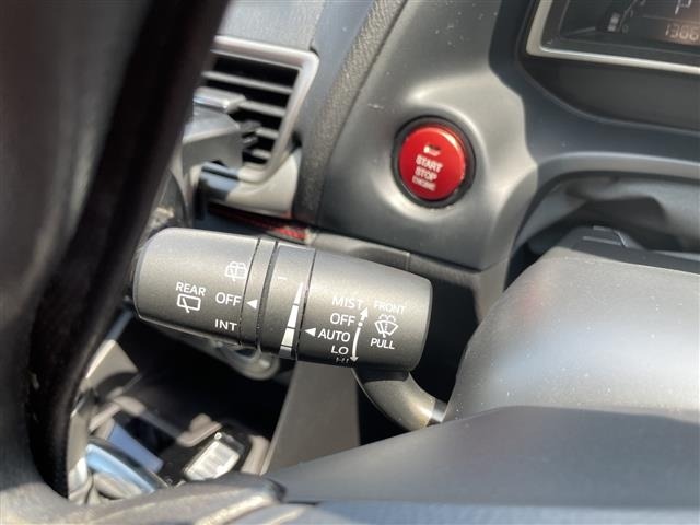 Mazda AXELA 2018 8347877-9