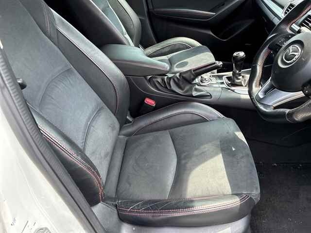 Mazda AXELA 2014 8347893-7