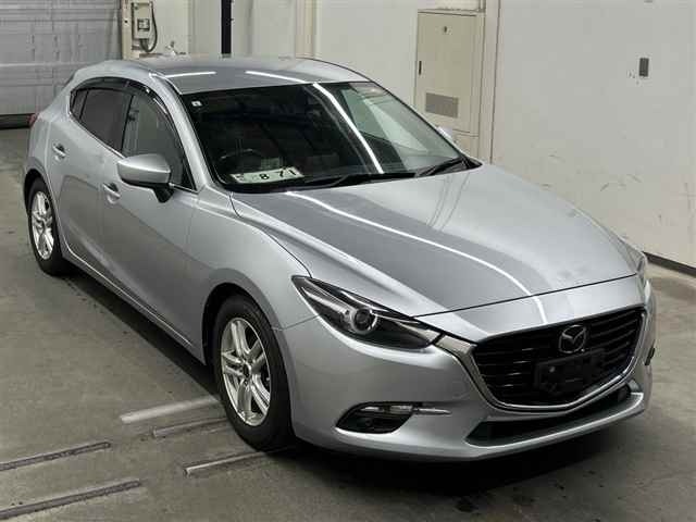 Mazda AXELA 2017 8347894-0