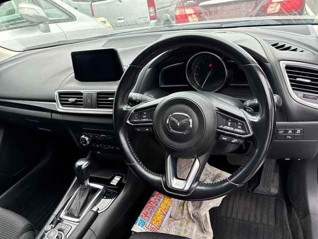 Mazda AXELA 2017 8347894-3