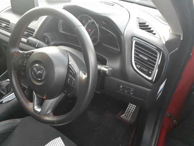 Mazda AXELA 2015 8347896-9