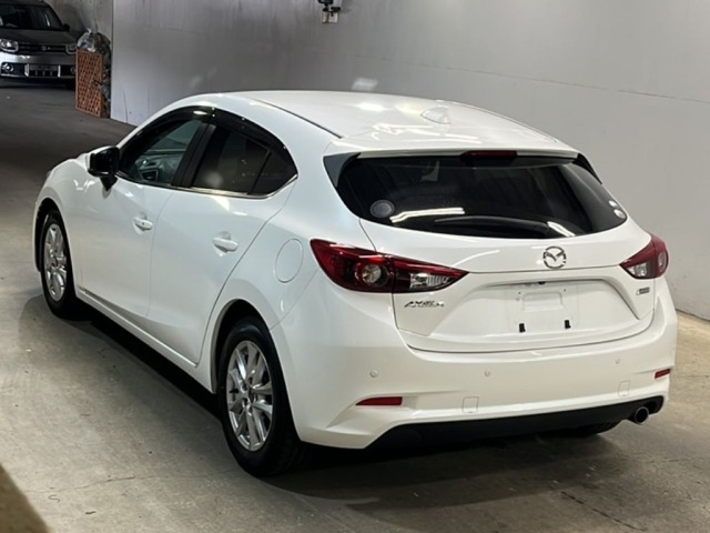 Mazda AXELA 2016 8347903-1