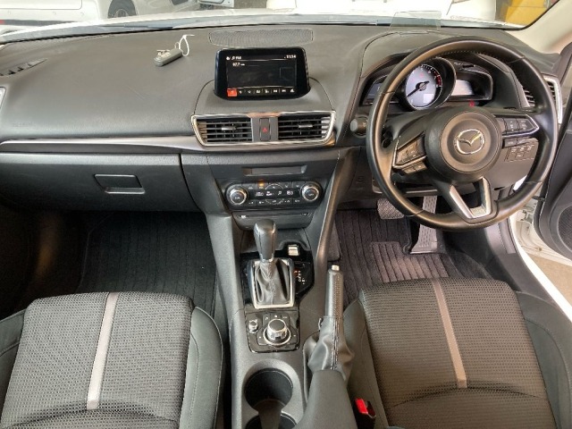 Mazda AXELA 2016 8347903-3