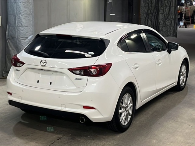 Mazda AXELA 2016 8347903-5