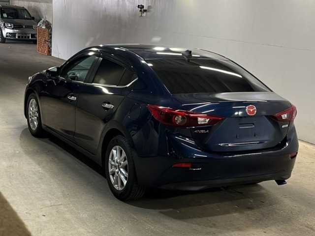 Mazda AXELA 2015 8347904-1