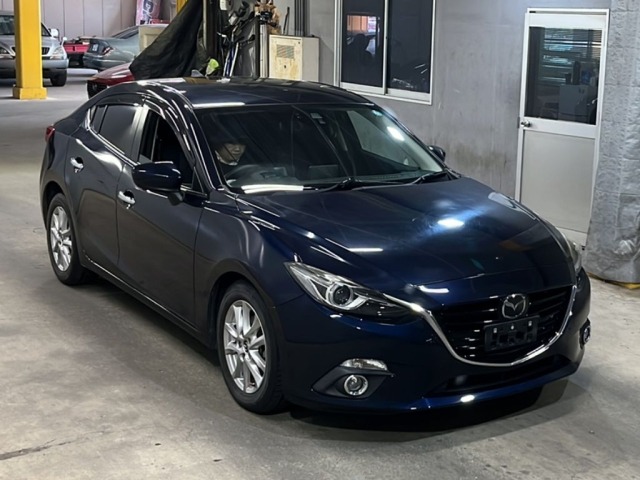Mazda AXELA 2015 8347904-4