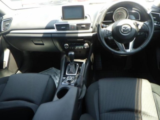 Mazda AXELA 2015 8347912-3