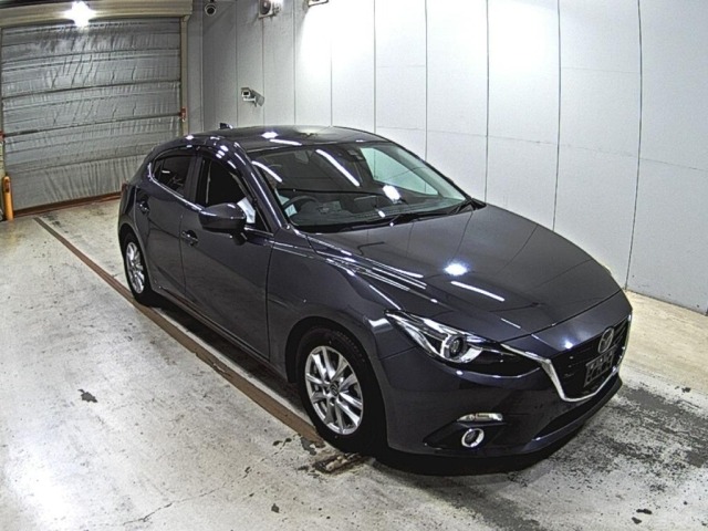 Mazda AXELA 2016 8347913-0