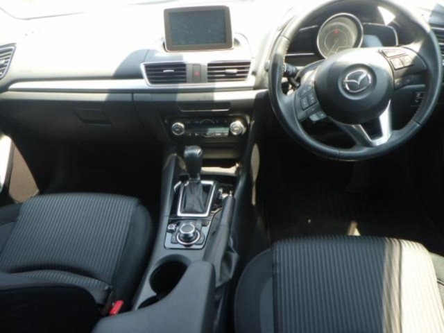 Mazda AXELA 2016 8347913-3