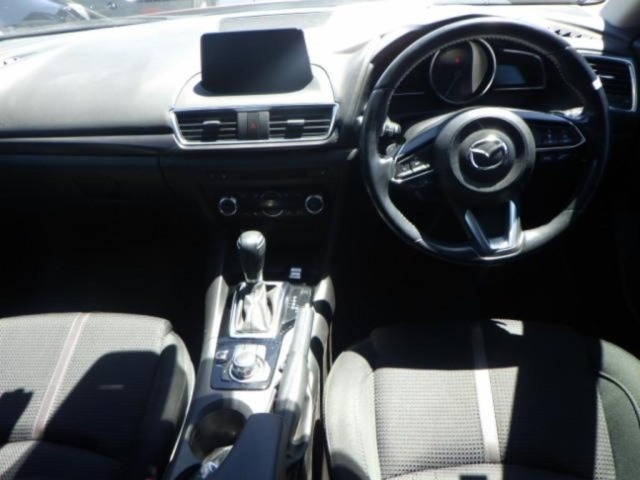 Mazda AXELA 2018 8347919-3