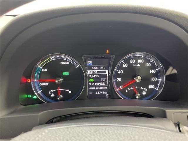 Toyota CROWN 2018 8347929-10