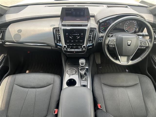 Toyota CROWN 2018 8347952-14