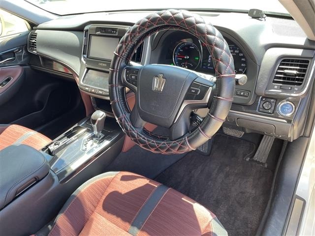 Toyota CROWN 2013 8347957-6