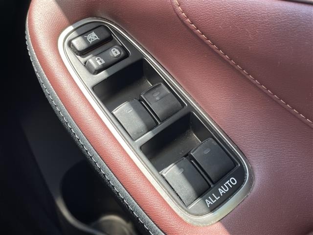 Toyota CROWN 2013 8347957-8