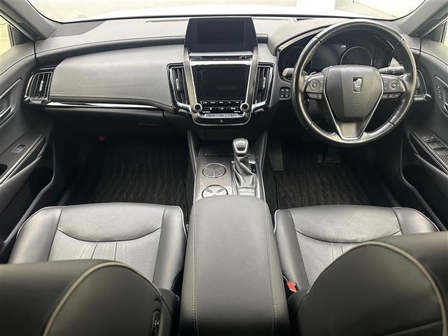 Toyota CROWN 2019 8347963-4