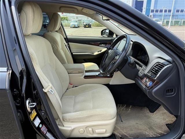 Toyota CROWN 2013 8347972-5