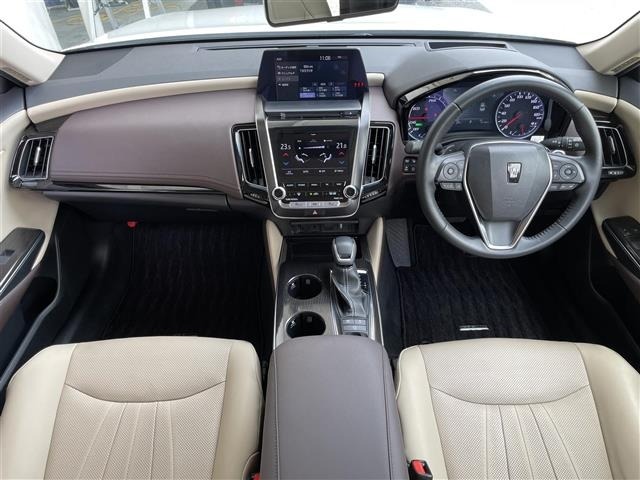 Toyota CROWN 2019 8347981-14