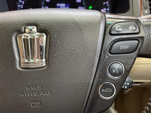 Toyota CROWN 2009 8347982-17