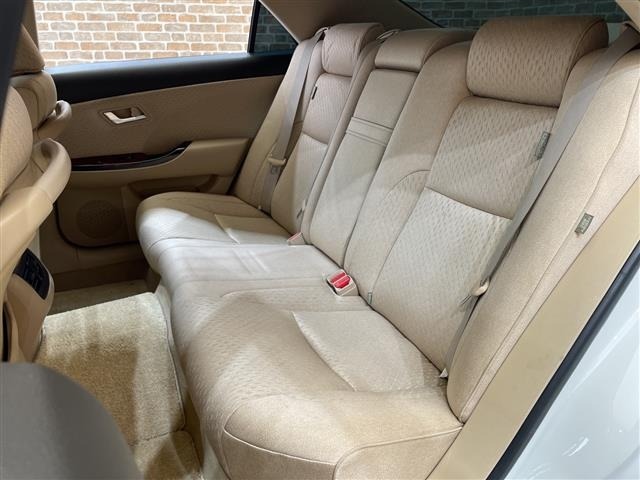 Toyota CROWN 2009 8347982-4