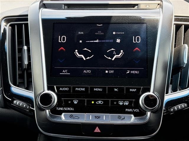 Toyota CROWN 2018 8347983-10