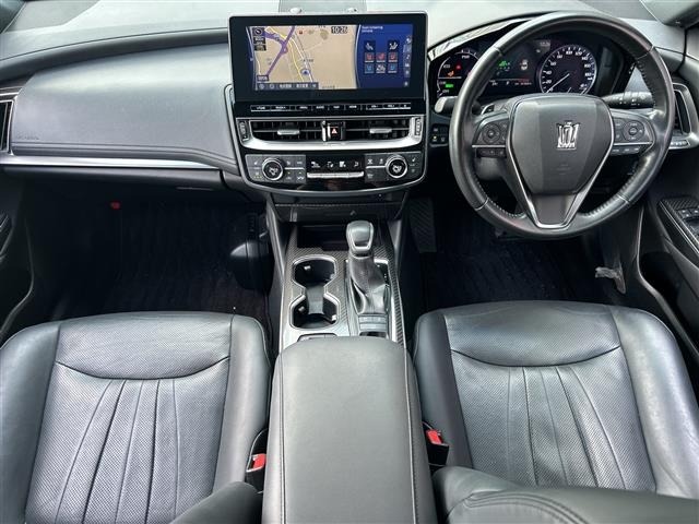 Toyota CROWN 2022 8348002-14