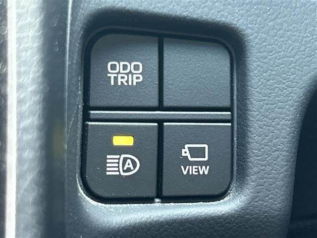 Toyota CROWN 2022 8348002-20