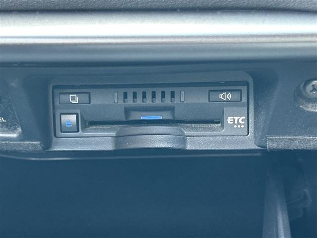 Toyota CROWN 2022 8348002-22