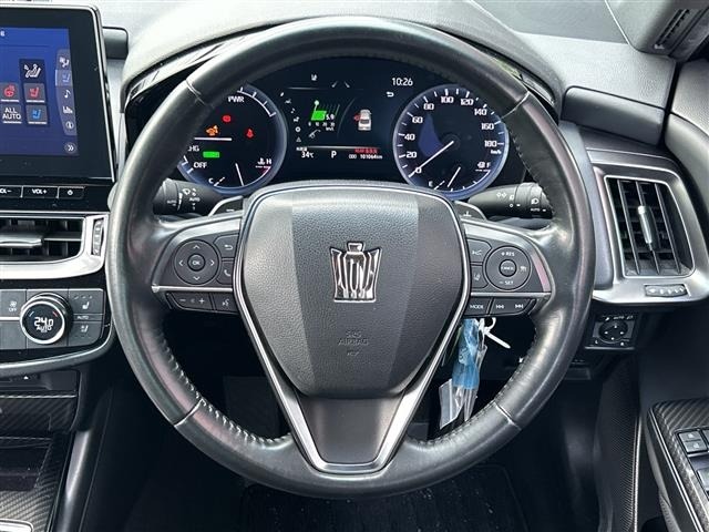 Toyota CROWN 2022 8348002-3